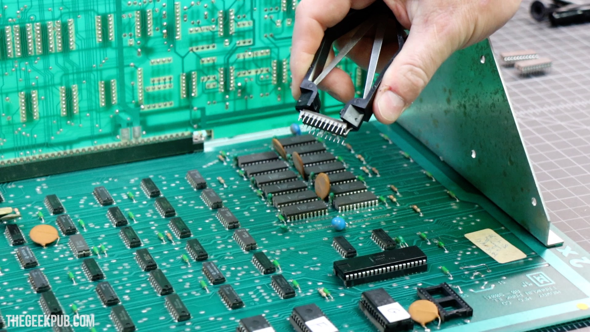 Removing the RAM Chips